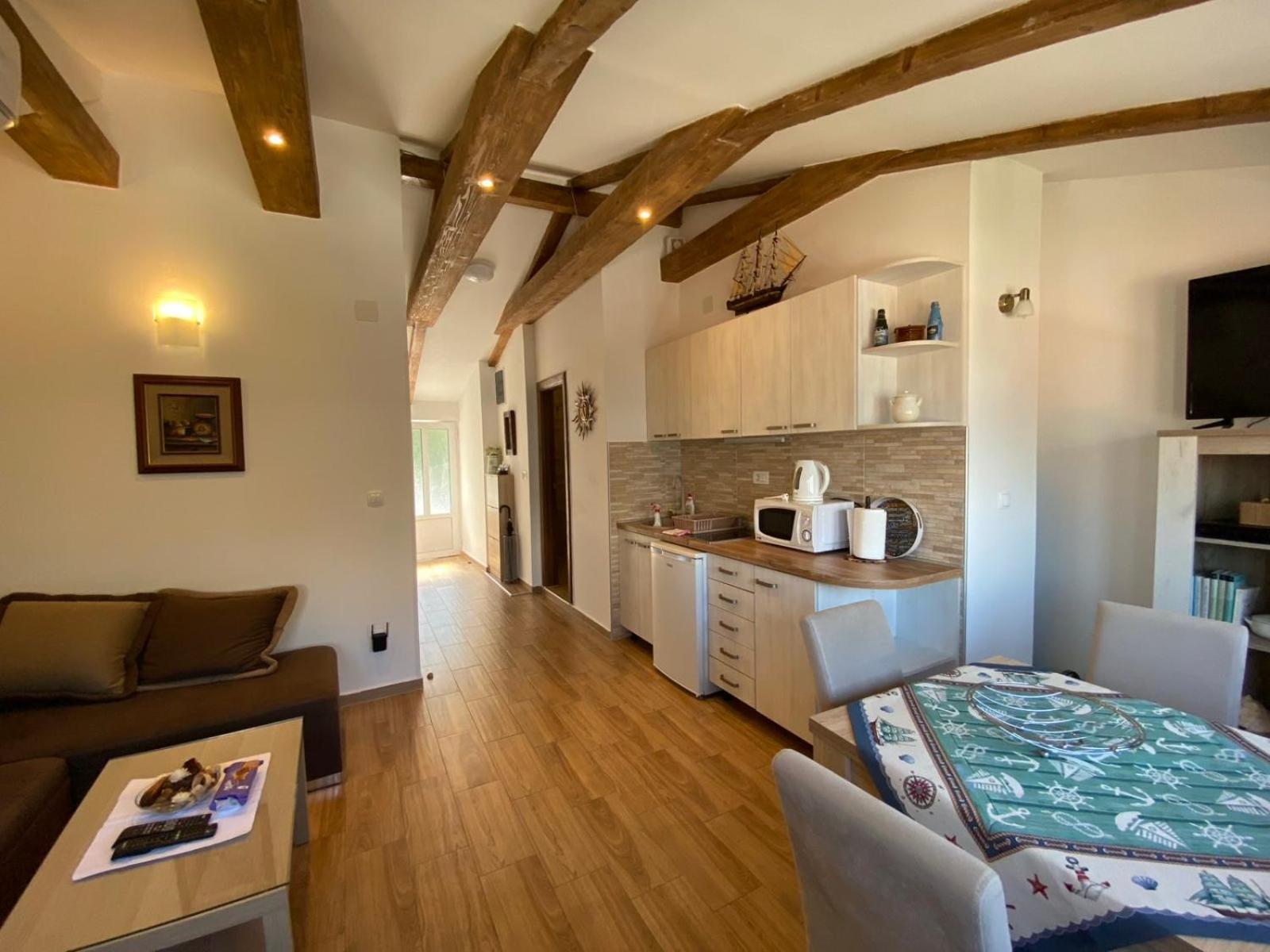 Sunny Bay Apartments Kotor Exterior foto